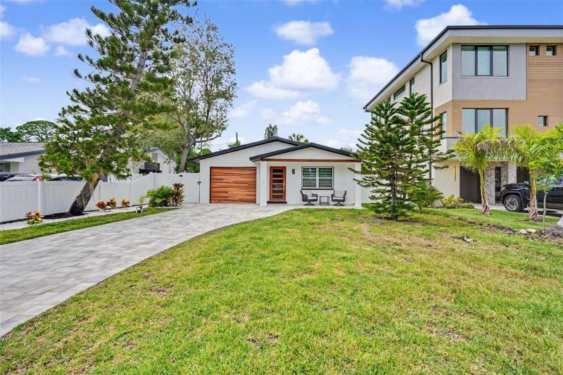 2 bedroom Single Family Residence at 1927 Shore Acres Boulevard, Shore Acres Edgewater Sec, St Petersburg — photo 2