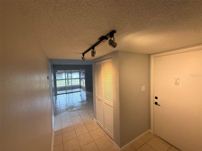 2 bedroom Condominium at 586 Bahia Circle #B, Fairways/Silver Spgs Shores Co, Ocala — photo 5