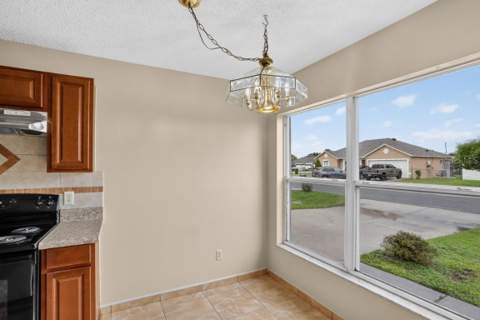 145 Dorchester Court, Kissimmee FL - photo 10 of 34
