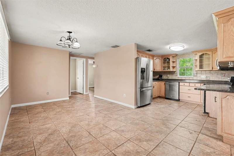 3 bedroom Single Family Residence at 805 W College Avenue, Ruskin City Map Of, Ruskin — photo 4