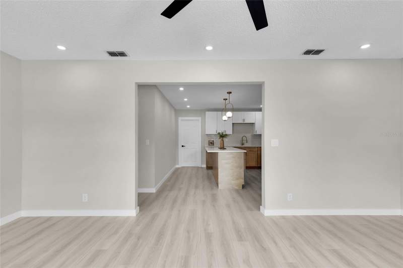 3 bedroom Single Family Residence at 9140 SE 155th Place, Orange Blossom Hills Un 12, Summerfield — photo 5