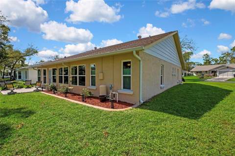 6433 Lost Tree Lane, Spring Hill FL - photo 6 of 39