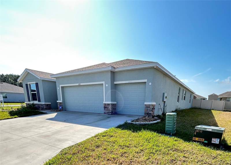 4 bedroom Single Family Residence at 6853 SE 3rd Loop, Deer Path North Ph 2, Ocala — photo 3