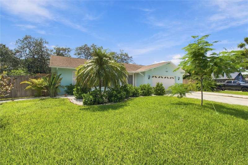 3 bedroom Single Family Residence at 1507 Poinsettia Avenue, Clarks H L Sub 2, Tarpon Springs — photo 2