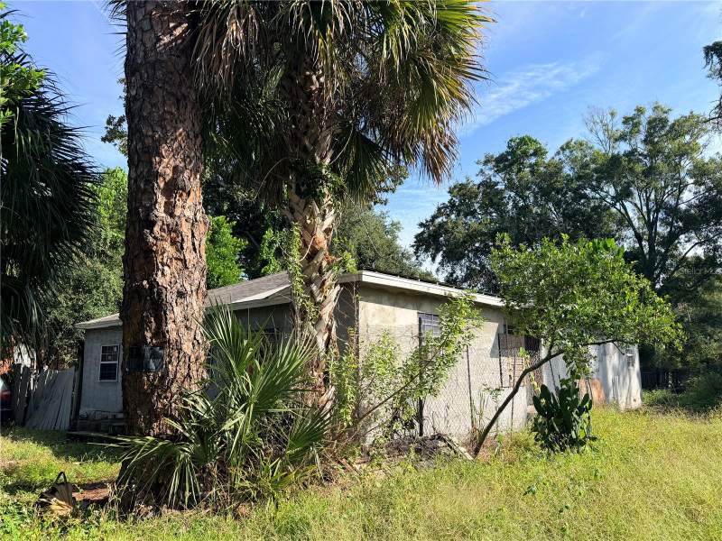 3 bedroom Single Family Residence at 925 Niles Street, Higbee H L Add Daytona, Daytona Beach — photo 2