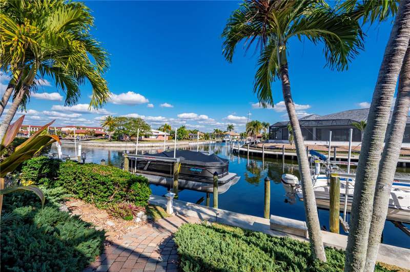 3 bedroom Single Family Residence at 48 Colony Point Drive, Punta Gorda Isles Sec 03, Punta Gorda — photo 5