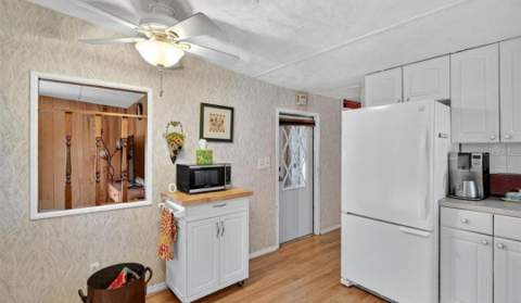 11905 Linda Avenue, Tavares FL - photo 6 of 6