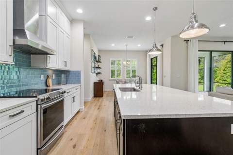 7872 Marsh Pointe Drive, Tampa FL - photo 16 of 53