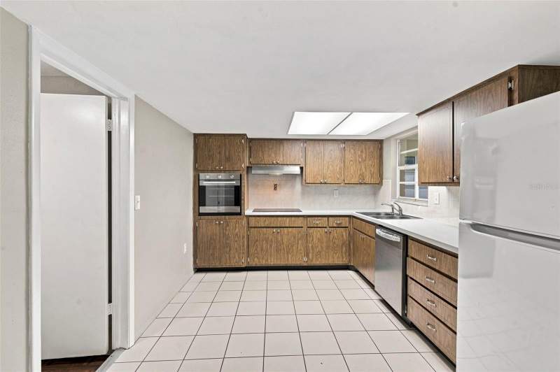 2 bedroom Single Family Residence at 8936 Windsong Lane, Embassy Hills, Port Richey — photo 5