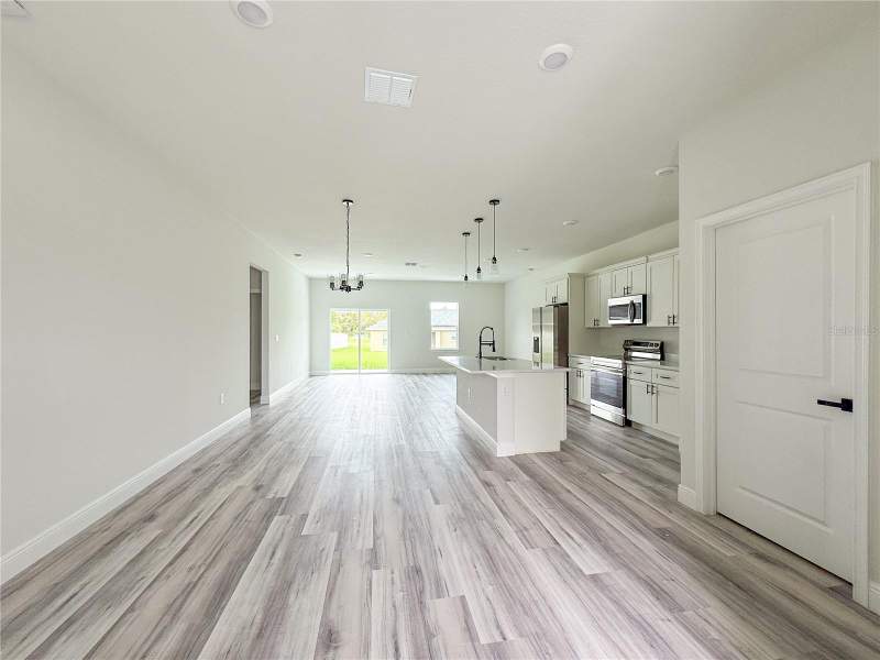 4 bedroom Single Family Residence at 15716 SW 46th Avenue Road, Marion Oaks Un 05, Ocala — photo 5