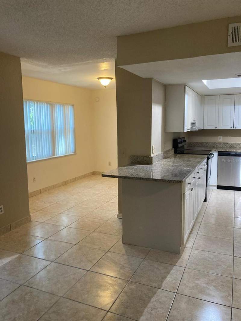 2 bedroom Condominium at 9911 Turf Court #2, Hawthorne Village, Orlando — photo 4