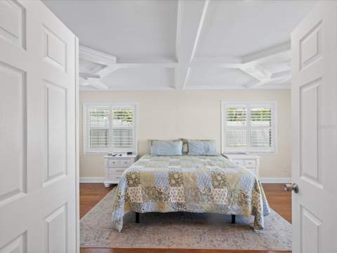 118 Live Oak Lane, Largo FL - photo 11 of 39