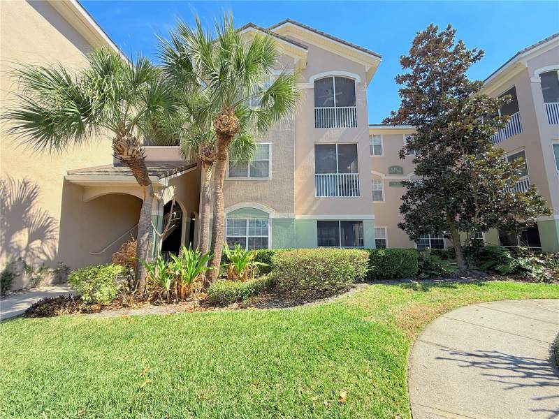 Summergate Condo