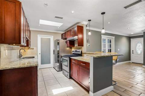 1009 Coolwood Place, Brandon FL - photo 15 of 35