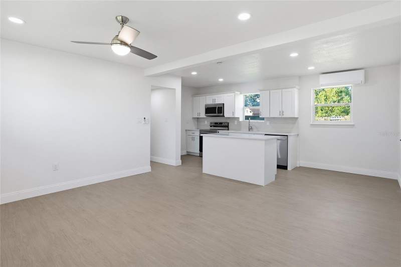 3 bedroom Single Family Residence at 526 ENGEL DRIVE, ENGELWOOD PARK, ORLANDO — photo 3
