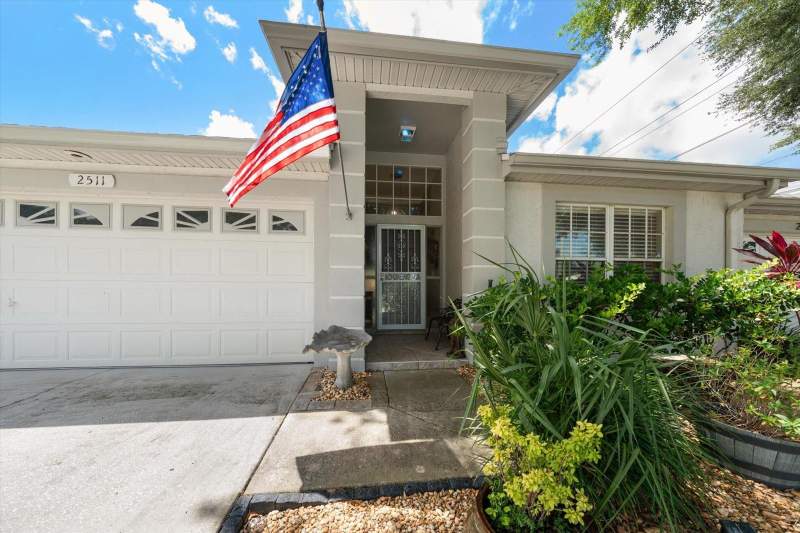 2 bedroom Villa at 2511 Estancia Boulevard, Brookfield, Clearwater — photo 2