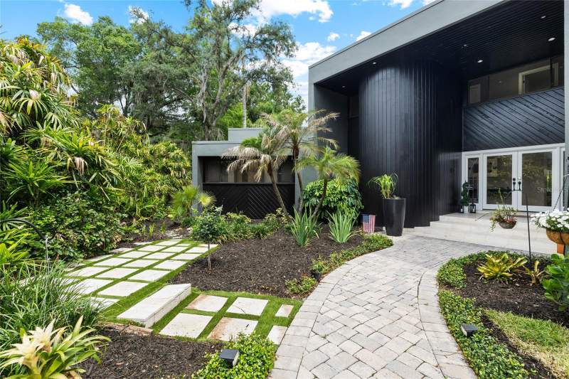 5 bedroom Single Family Residence at 410 Montrose Avenue, Temple Terrace Estates Rep, Temple Terrace — photo 3