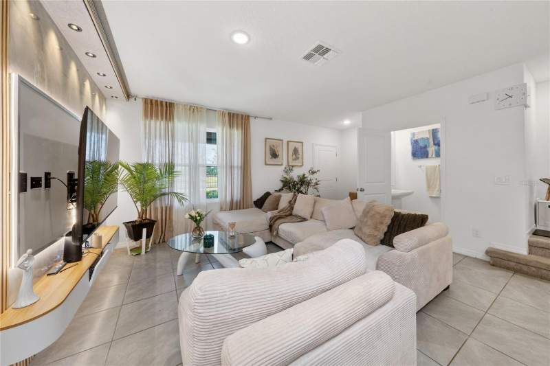 3 bedroom Townhouse at 15140 Windflower Alley, Osprey Ranch Ph I, Winter Garden — photo 5