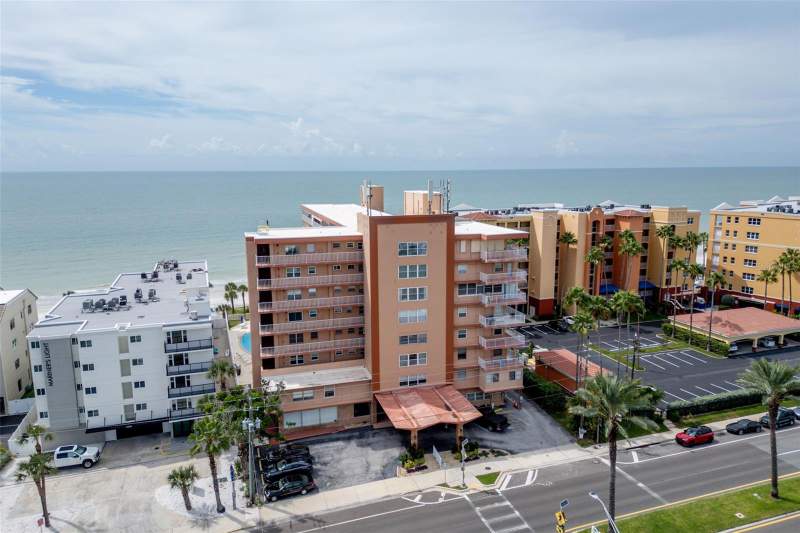 1 bedroom Condominium at 16400 Gulf Boulevard #502, Redington Reef Apts Co-Op, Redington Beach — photo 4