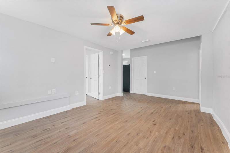 3 bedroom Single Family Residence at 1927 13th Street, Spears Sub C E, St Petersburg — photo 4