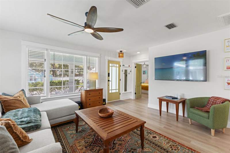 3 bedroom Single Family Residence at 106 W Minnehaha Street, Hiawatha Highlands, Tampa — photo 4