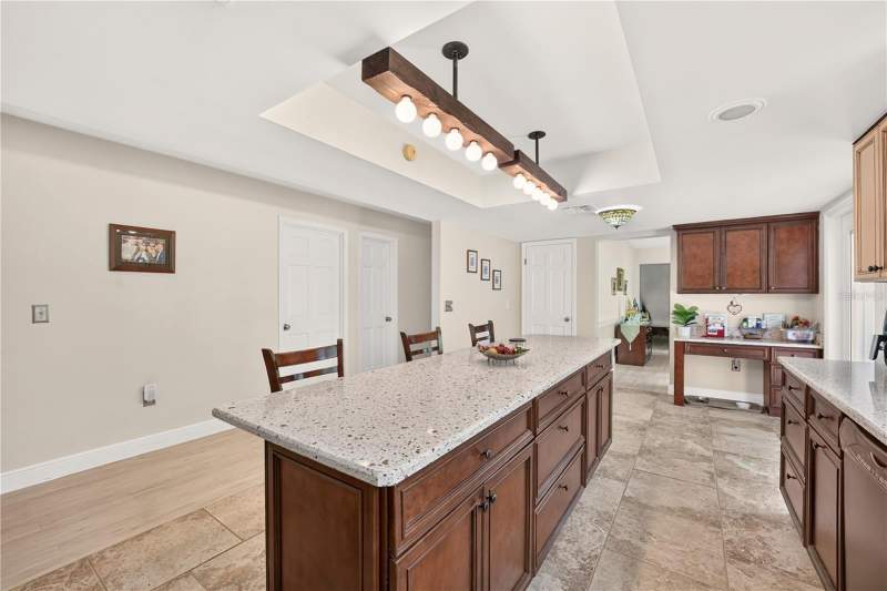 4 bedroom Single Family Residence at 5360 NE 1st Lane, Oronoque, Ocala — photo 5
