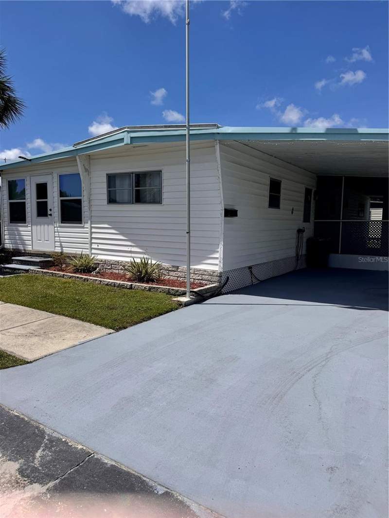 2 bedroom Mobile Home at 6100 62nd Avenue #43, Greenbrier Village Inc M/H Unrec, Pinellas Park — photo 2