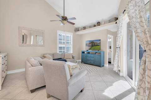 906 Landmark Circle, Tierra Verde FL - photo 8 of 47