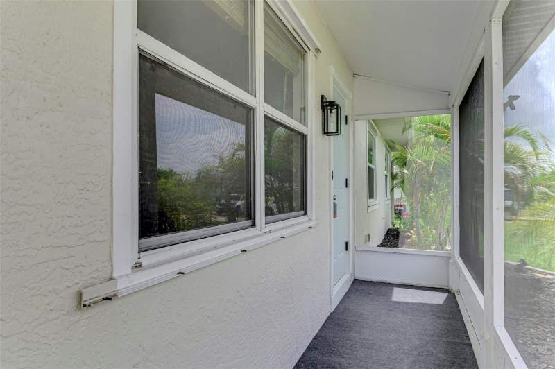 3 bedroom Single Family Residence at 166 Chatham Street, Port Charlotte Sec 002, Port Charlotte — photo 4