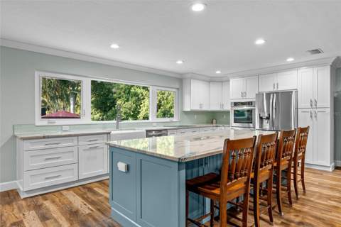 13355 Park Boulevard, Seminole FL - photo 11 of 71