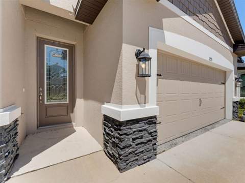11515 Weaver Hollow Road, New Port Richey FL - photo 8 of 74
