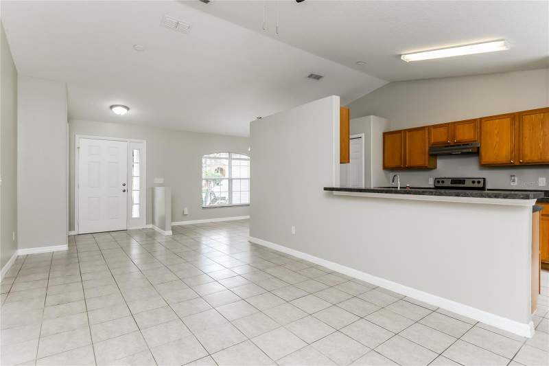 3 bedroom Single Family Residence at 116 San Benito Way, Poinciana Village 1 Nbhd 2, Kissimmee — photo 4