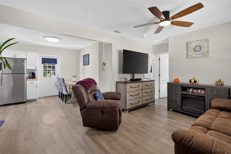 2 bedroom Single Family Residence at 21397 Canal Drive, Damac Estates First Add, Brooksville — photo 2