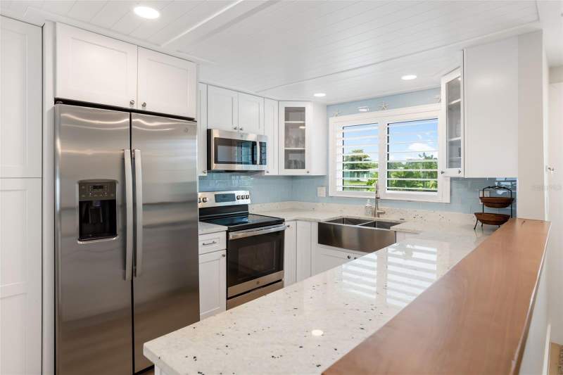 2 bedroom Condominium at 546 Spanish Drive, Spanish Main Yacht Club Condo, Longboat Key — photo 5