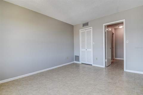 5220 Brittany Drive #509, St Petersburg FL - photo 22 of 38