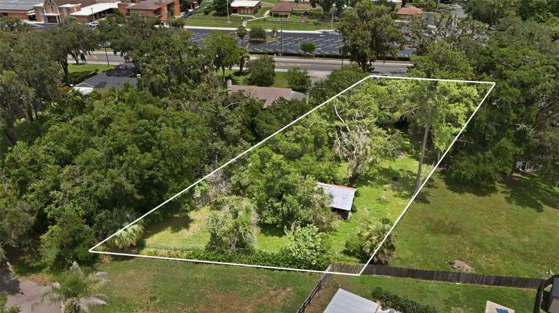 3 bedroom Single Family Residence at 2104 SE Lake Weir Avenue, Druid Hills, Ocala — photo 5