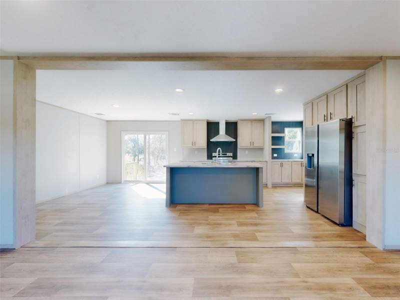 4 bedroom Manufactured Home at 660 NE 131 Avenue, Williston Highlands Unit 12, Williston — photo 4