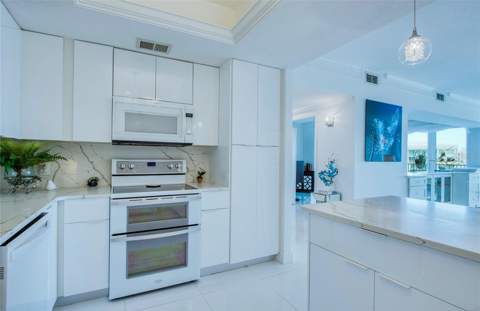 8 Belleview Boulevard #702, Belleair FL - photo 9 of 75