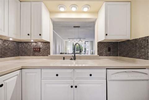 1802 Mariner Drive #25, Tarpon Springs FL - photo 6 of 6