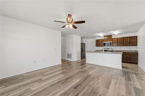 820 Overpool Avenue, Davenport FL - photo 18 of 44