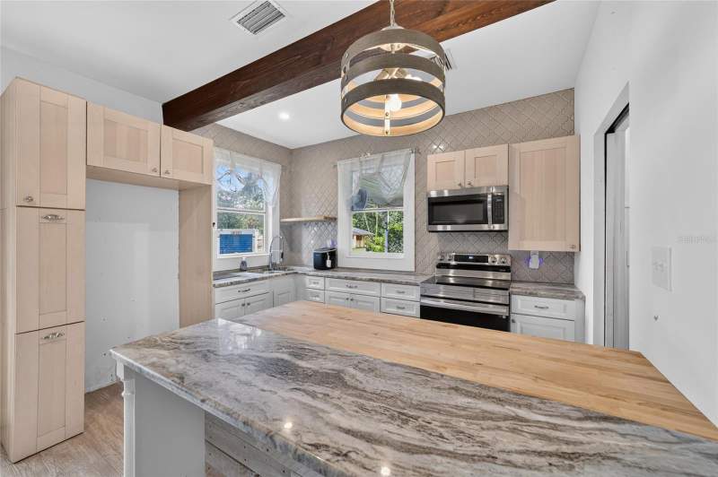 3 bedroom Single Family Residence at 1121 SE 29th Street, Frst Hills, Ocala — photo 2