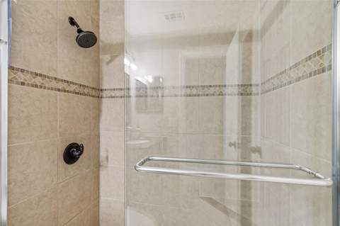 9481 Highland Oak Drive #814, Tampa FL - photo 12 of 67