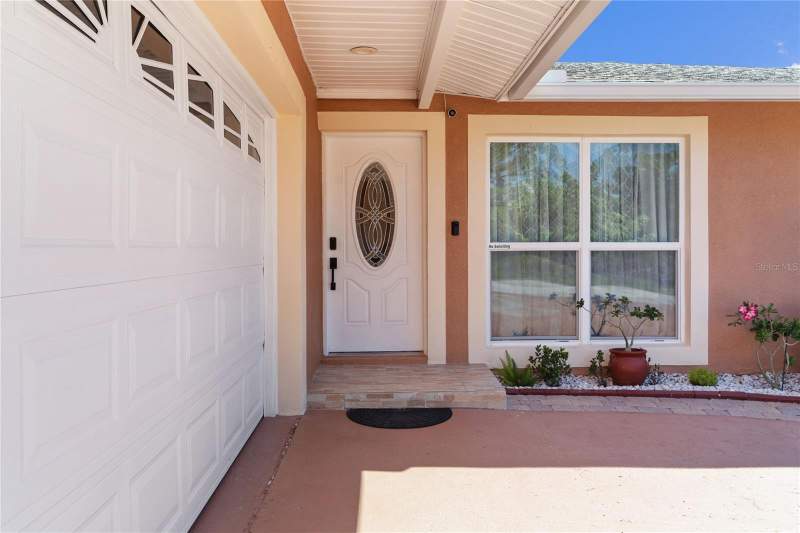 4 bedroom Single Family Residence at 14501 Highland Hills Place, Carrollwood Meadows Unit 1, Tampa — photo 4