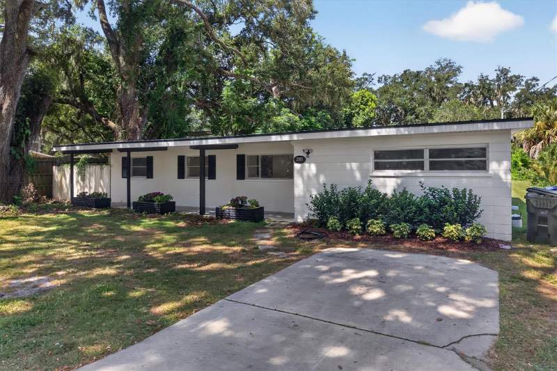 4 bedroom Single Family Residence at 2305 NEW JERSEY ROAD, FLOOD ADD, LAKELAND — photo 1