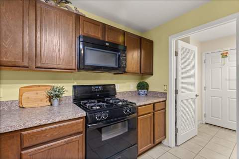 26921 White Plains Way, Leesburg FL - photo 6 of 44