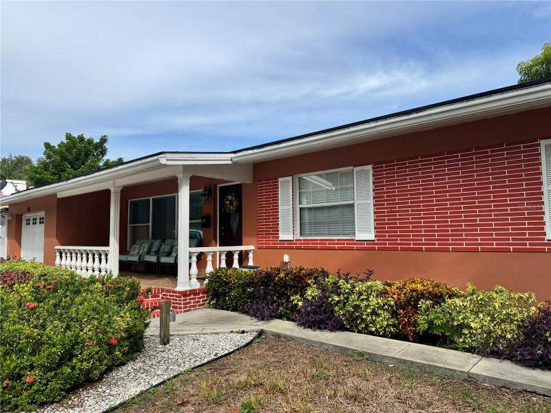 5 bedroom Single Family Residence at 401 46th Avenue, Bayou Bonita Sec D, St Petersburg — photo 2