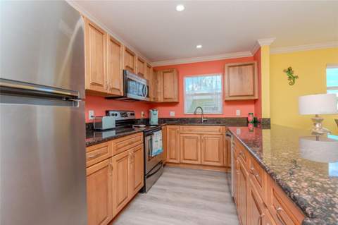 5605 Shore Boulevard #1B, Gulfport FL - photo 12 of 49