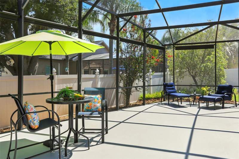 4 bedroom Single Family Residence at 1075 CHASE DRIVE, ISLAND POINTE SUB, WINTER GARDEN — photo 4
