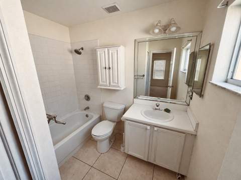 4812 Heron Run Circle, Leesburg FL - photo 9 of 16