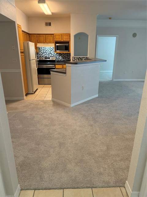 6685 Queens Borough Avenue #207, Orlando FL - photo 7 of 14